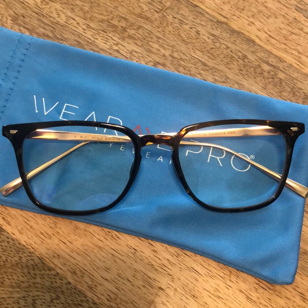 Blue light glasses